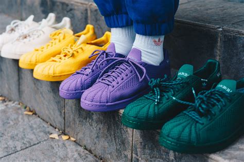 adidas pharrell williams weiß grau|pharrell williams adidas 50 colors.